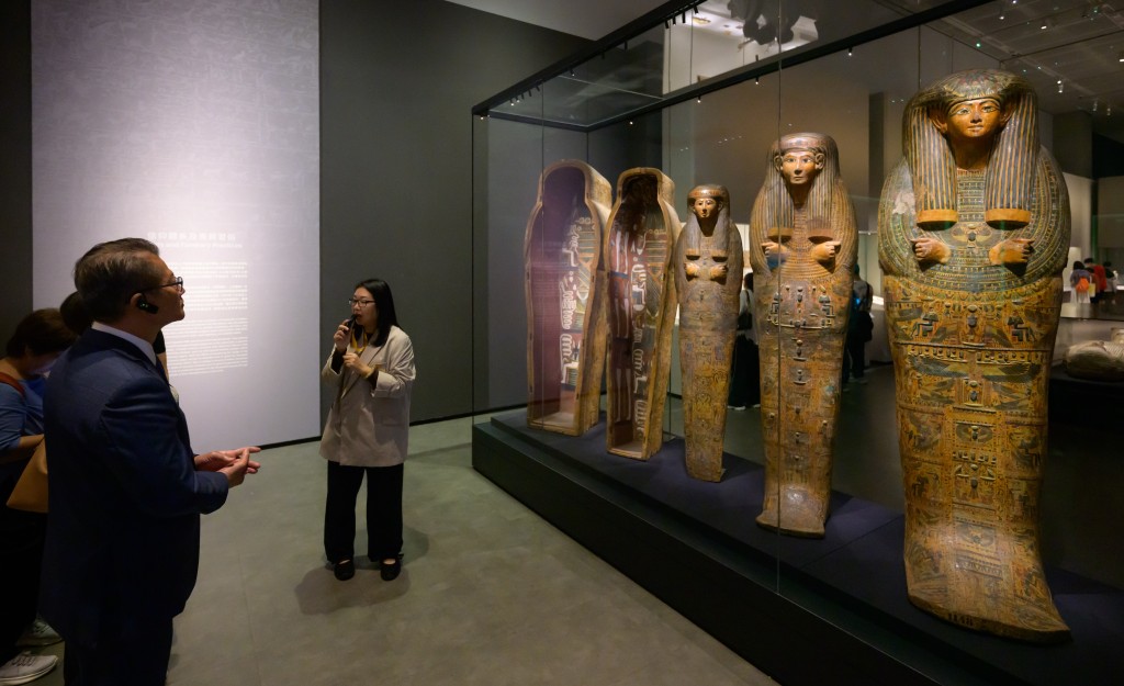 陳茂波參觀「古埃及文明大展」。陳茂波網誌 陳茂波參觀「古埃及文明大展」。陳茂波網誌