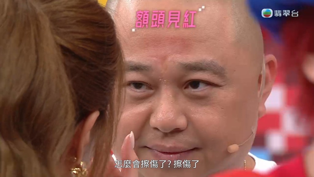 Bob一身傷痕。 Bob一身傷痕。
