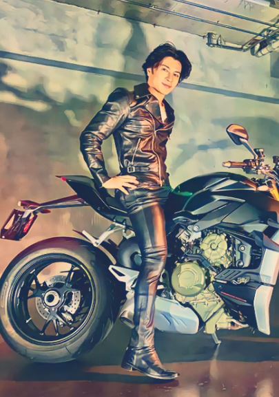 武田真治平日騎士Look都好型呀。