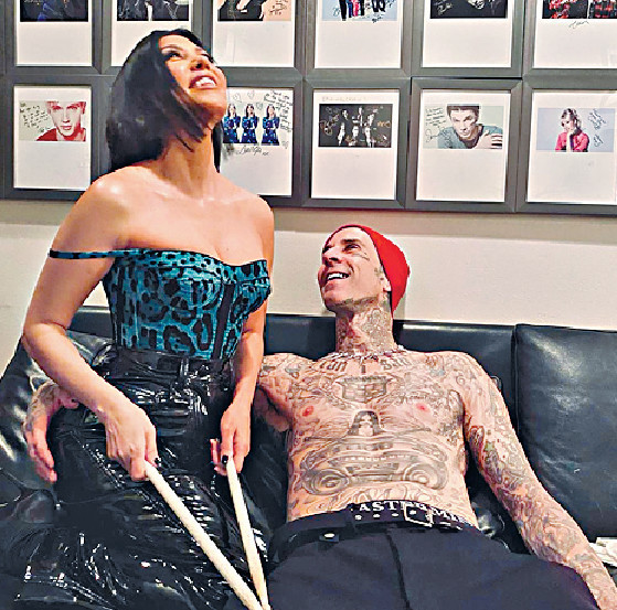 ■Kourtney和Travis不時在社交網放閃。
