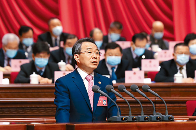 上海人大常委会原党组书记董云虎涉贪被提起公诉。