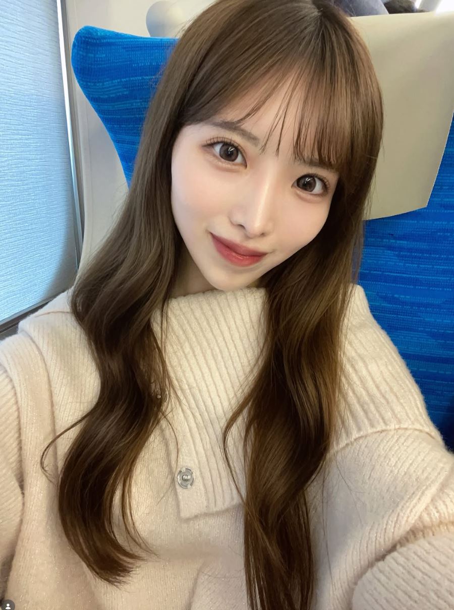 日本偶像团体“STU48” 24岁前成员MIYU（榊美优）偶像毕业后变成美妆网红。IG@miyu_biyo_