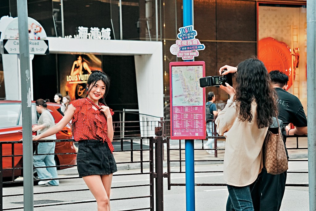 有意見認為內地客的消費模式已轉向深度體驗，需探討如何鼓勵消費。