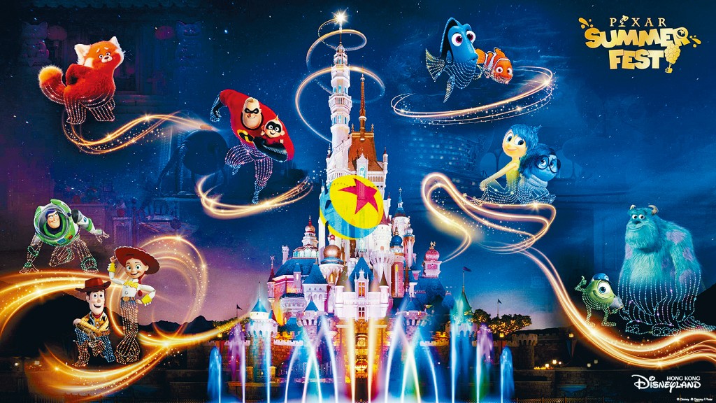 全新「Pixar好友星空匯演」透過無人機表演與璀璨投影細說一個個動人友情故事。