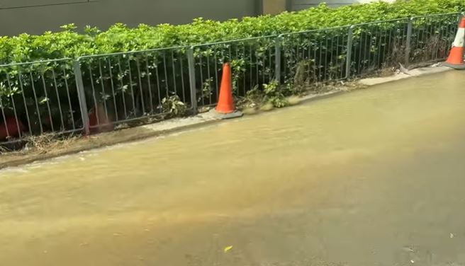 水浸行車線。​ 網上圖片