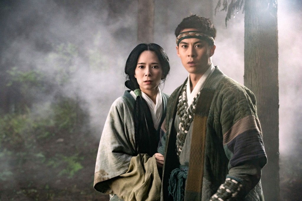 琴清（郭羡妮飾）與項寶兒（朱鑑然飾）