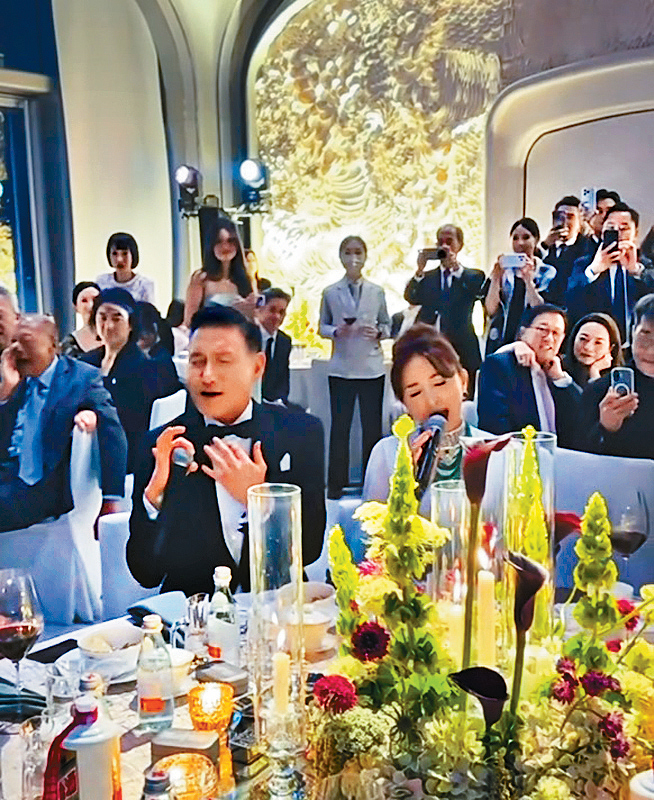 張學友與吳婉芳合唱經典金曲《愛是永恆》。