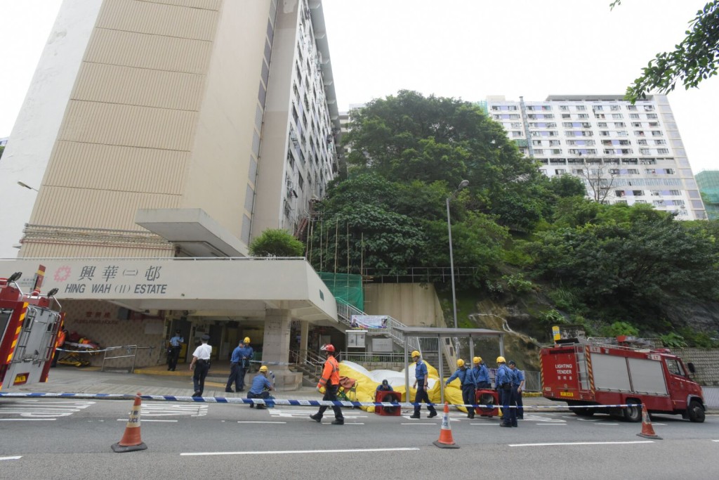 黃文威攝