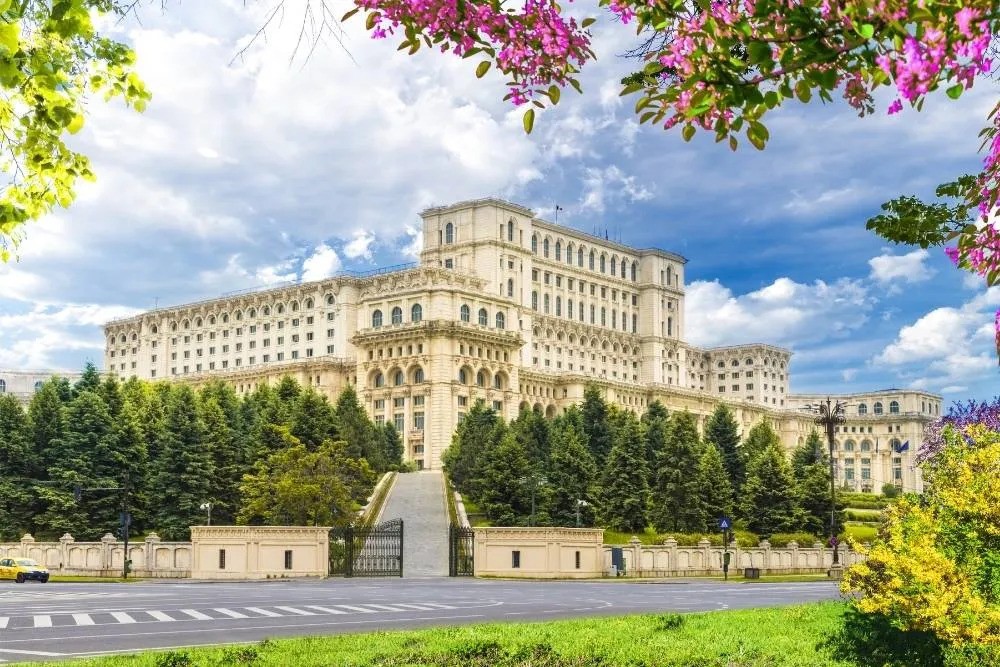 罗马尼亚议会宫是世界上最昂贵的政府建筑。