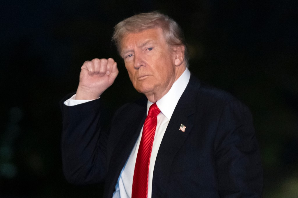 特朗普表示，美國將恢復核試。美聯社