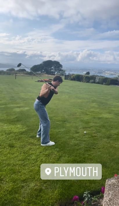 近日戴利有去打Golf。