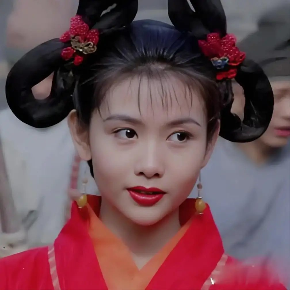 邱淑貞飾演的小昭。