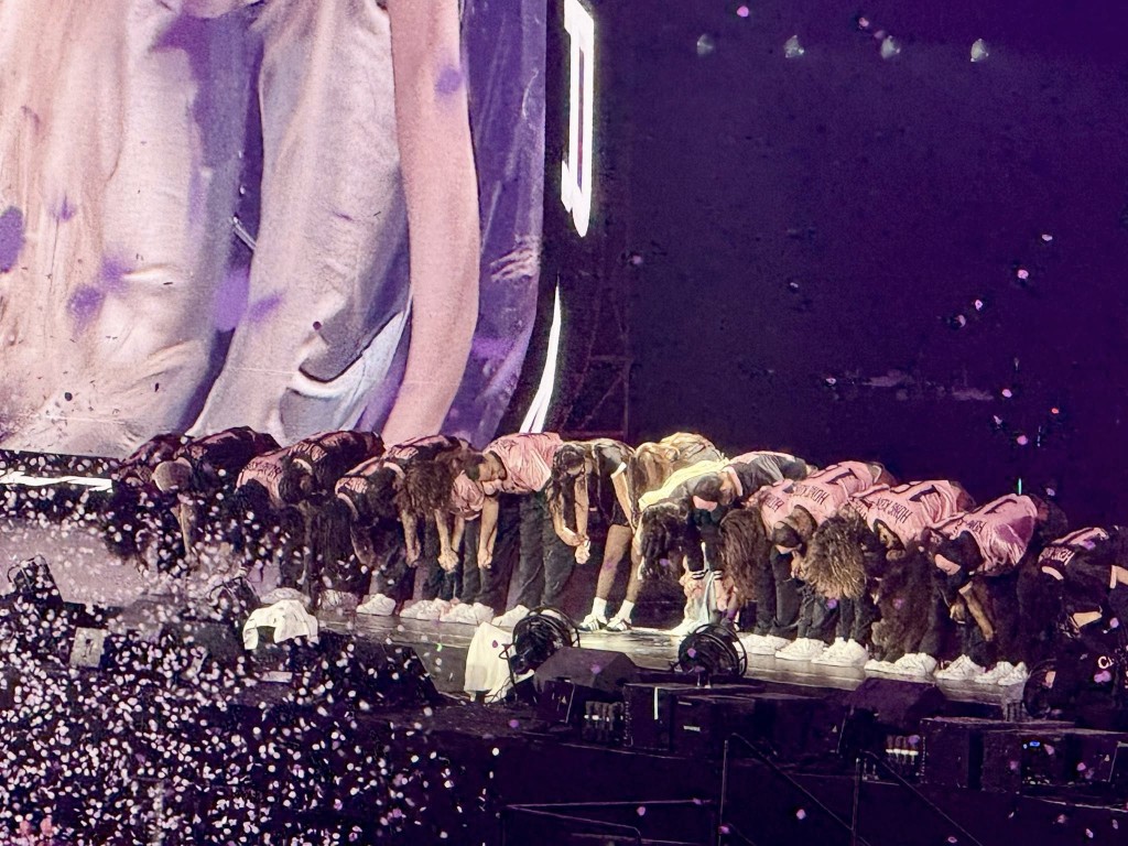 一连三场的“BLACKPINK WORLD TOUR IN HONG KONG”今晚（26日）于启德主场馆举行尾场。罗淑佩fb