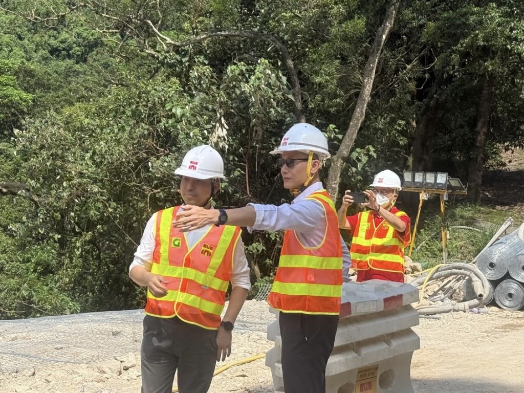 今晚十時行人路亦將重開。路政署fb 今晚十時行人路亦將重開。路政署fb