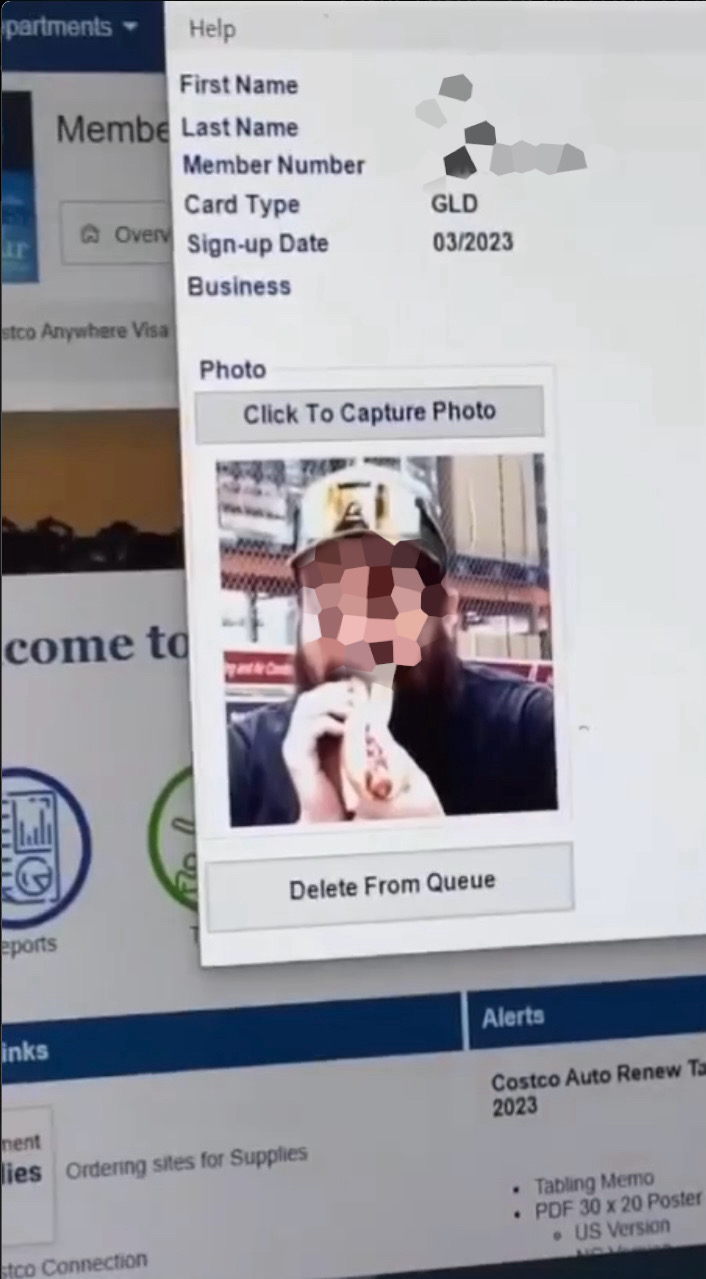 職員嘟卡後也可從電腦系統中看到照片，方便核對身份。 Instagram