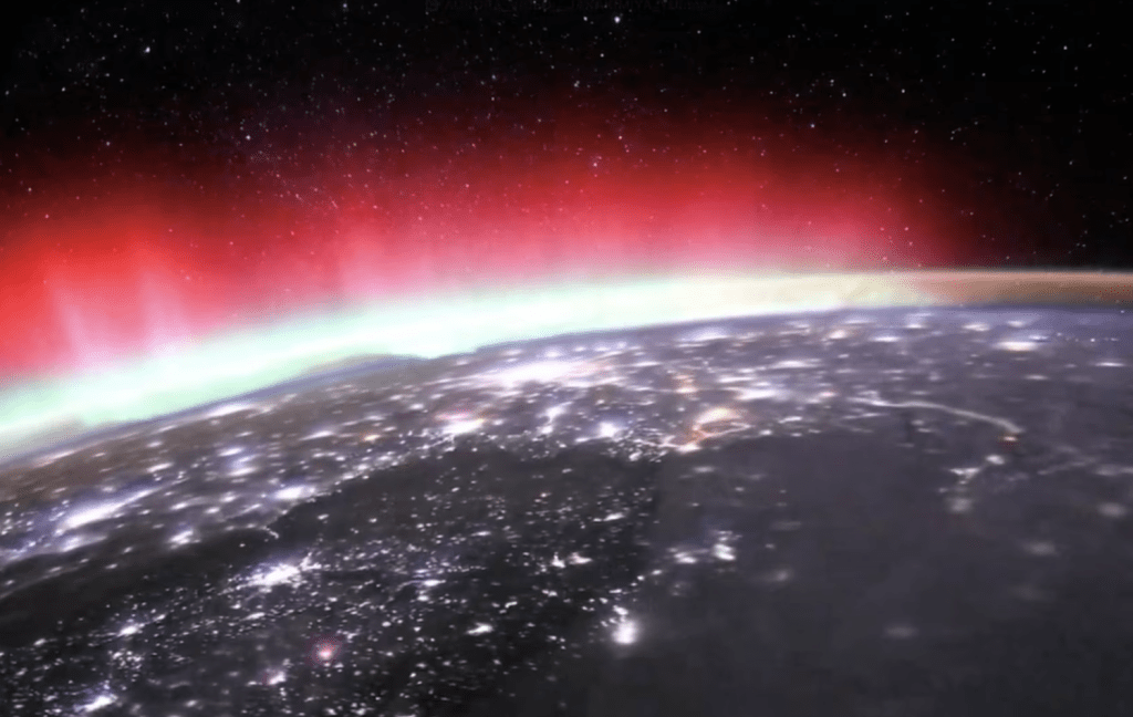 近日網絡瘋傳一項駭人聽聞的傳聞,指地球將於今年8月12日短暫「失去重力7秒」,屆時人類及物體將因脫離地表而漂浮,待重力恢復後集體墜落,恐導致全球超過4,000萬人喪生。路透社 近日網絡瘋傳一項駭人聽聞的傳聞,指地球將於今年8月12日短暫「失去重力7秒」,屆時人類及物體將因脫離地表而漂浮,待重力恢復後集體墜落,恐導致全球超過4,000萬人喪生。路透社