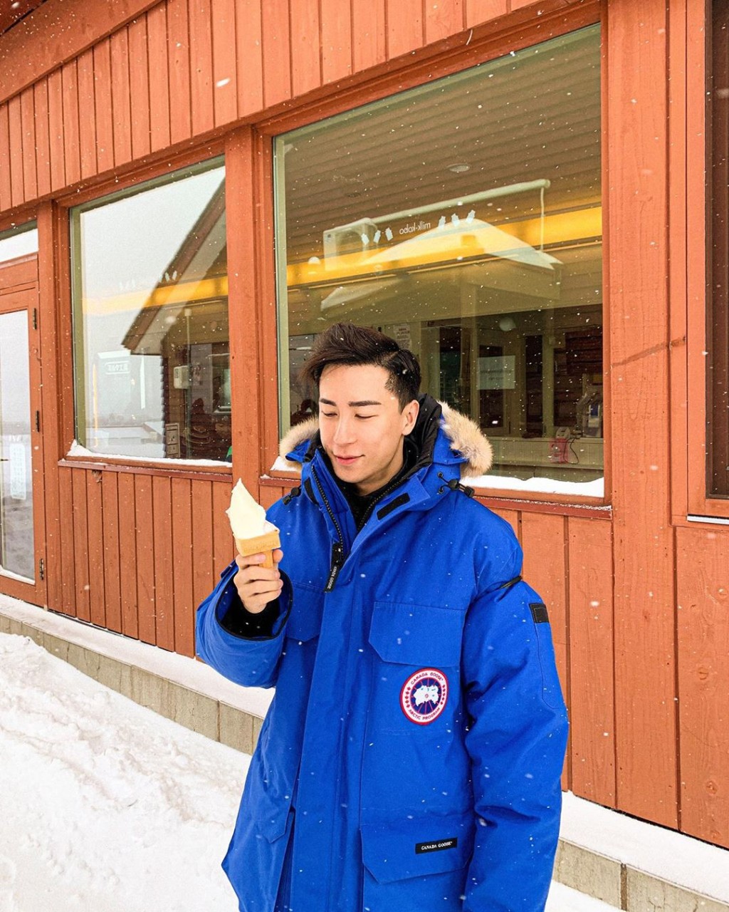 疫情初期，Mayao跟朋友到了北海道旅行。