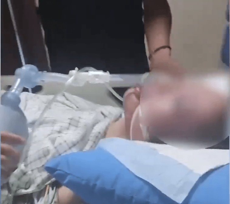 李莉被診斷為缺血缺氧性腦病。 李莉被診斷為缺血缺氧性腦病。