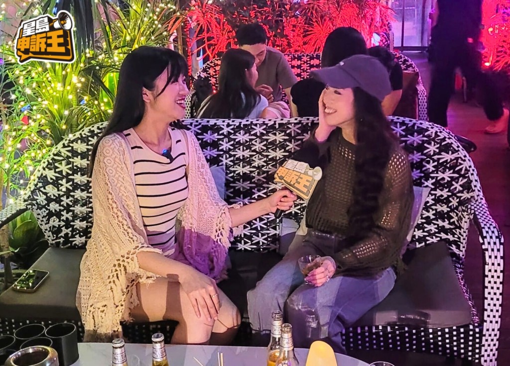 港女文小姐特意前來觀看猛男騷，提到表演的半裸肌肉男時，不禁臉紅耳熱。