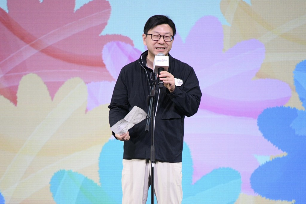 勞福局局長孫玉菡致辭時,鼓勵同學把握計劃提供的機會,努力自我增值,為未來追夢打好基礎。 勞福局局長孫玉菡致辭時,鼓勵同學把握計劃提供的機會,努力自我增值,為未來追夢打好基礎。