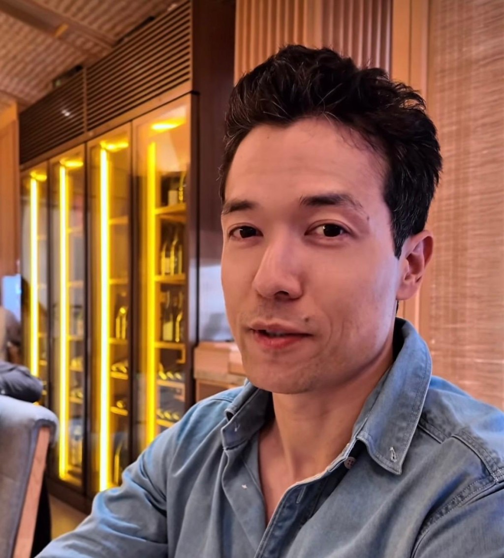 早前有報道指,麥大力工作捱夜,導致滿頭白髮及蒼老。 早前有報道指,麥大力工作捱夜,導致滿頭白髮及蒼老。