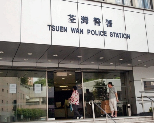 荃灣一名印度漢遭人用利器鎅頸割喉，荃灣警區刑事調查隊正追緝兩名中國籍男子。資料圖片