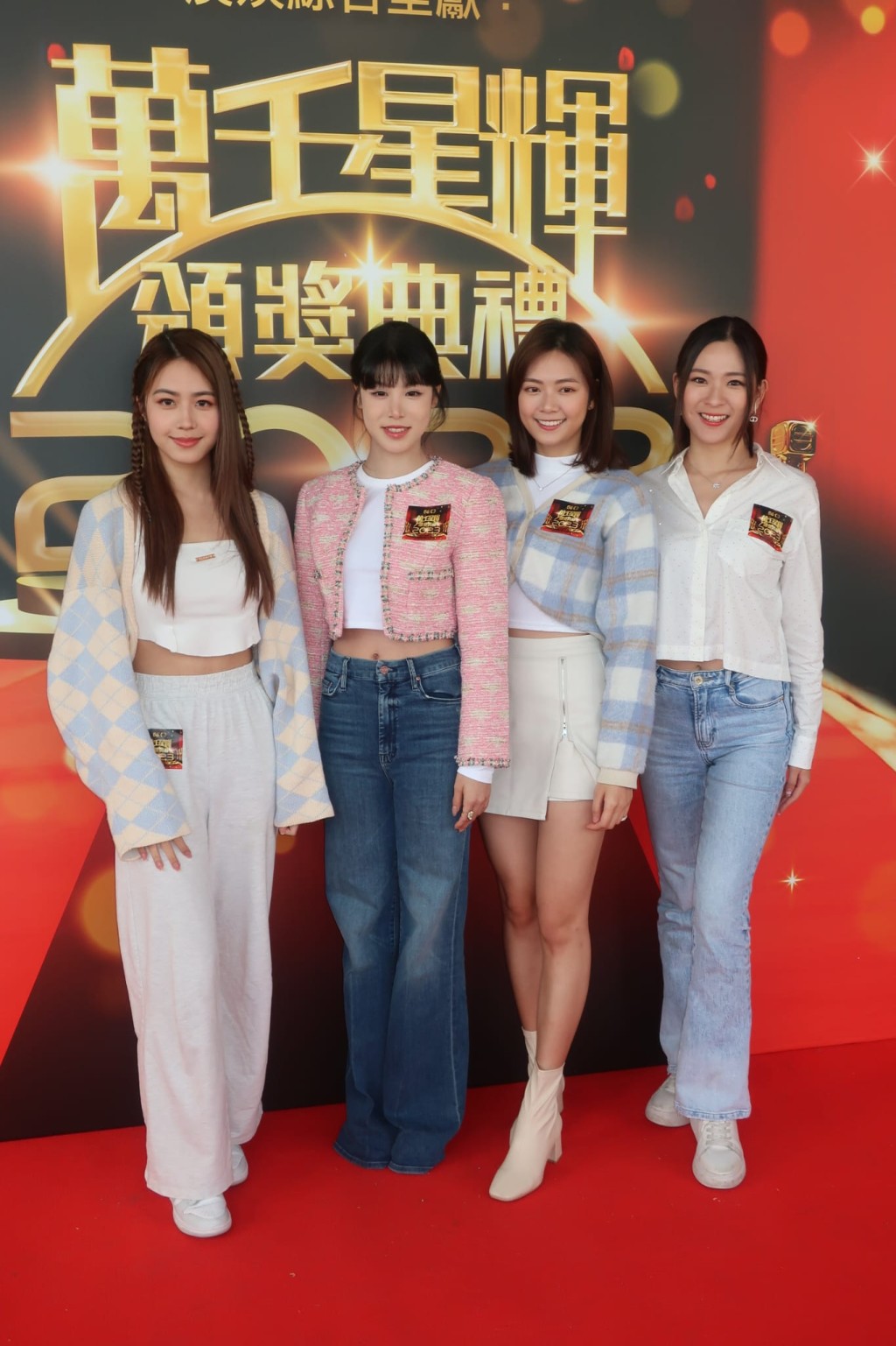 （左起）港姐冠军庄子璇与古佩玲、游嘉欣及陈懿德为「最具潜质新人」候选人。
