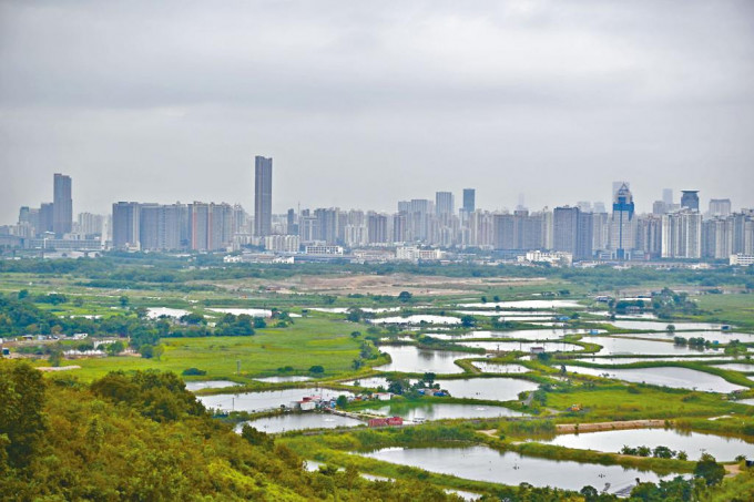 陈茂波重申发债而是投资未来，包括绿色和北部都会区等项目。资料图片