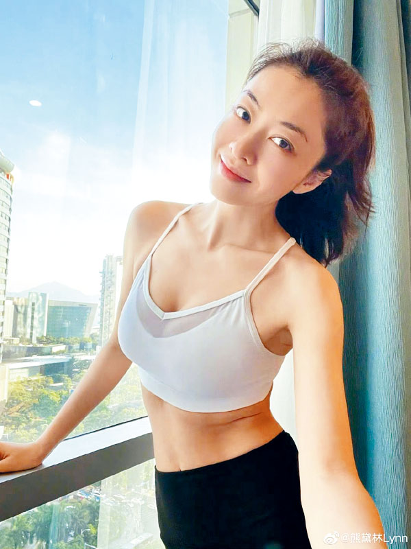Lynn身材弗爆，引大班網民留言激讚。