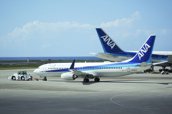 全日空在25至27日期间共取消147个航班。美联社