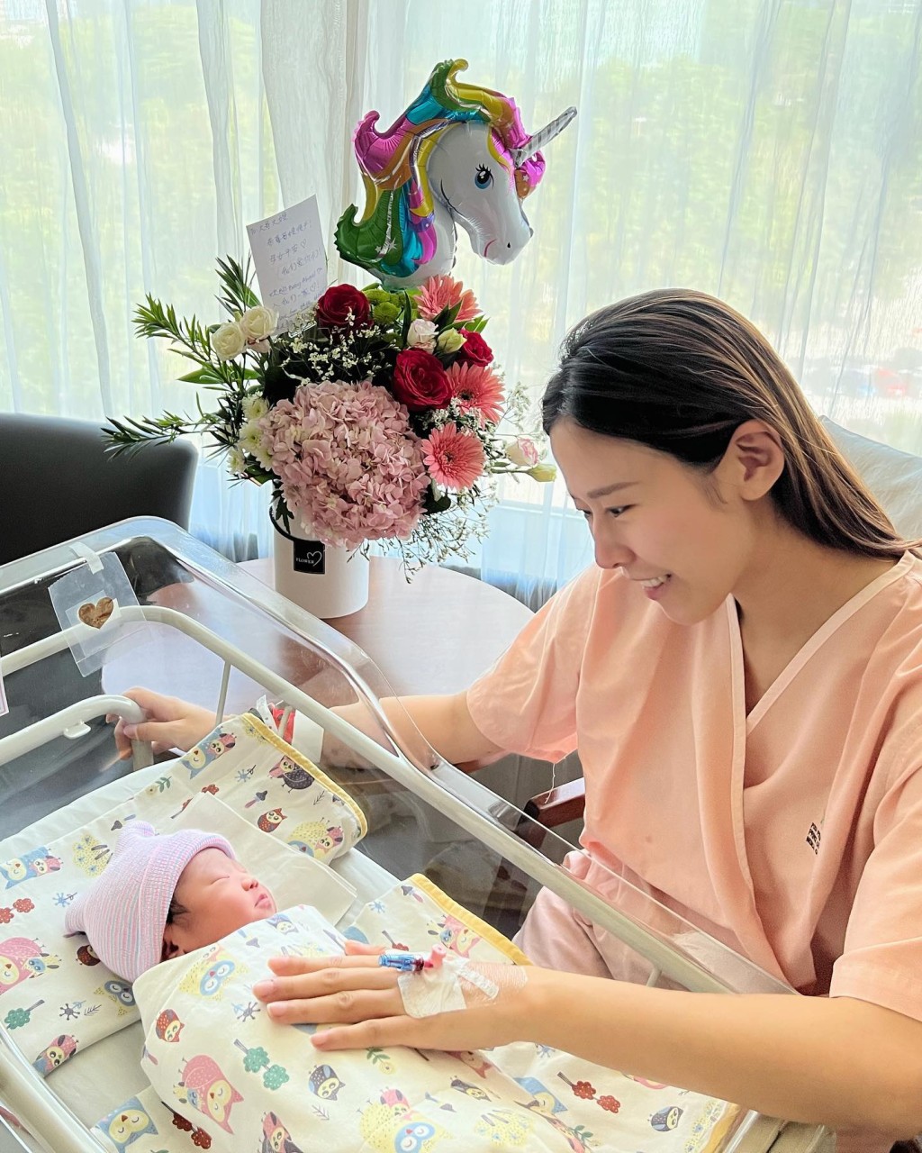 丘雅雯於2023年誕下女兒。