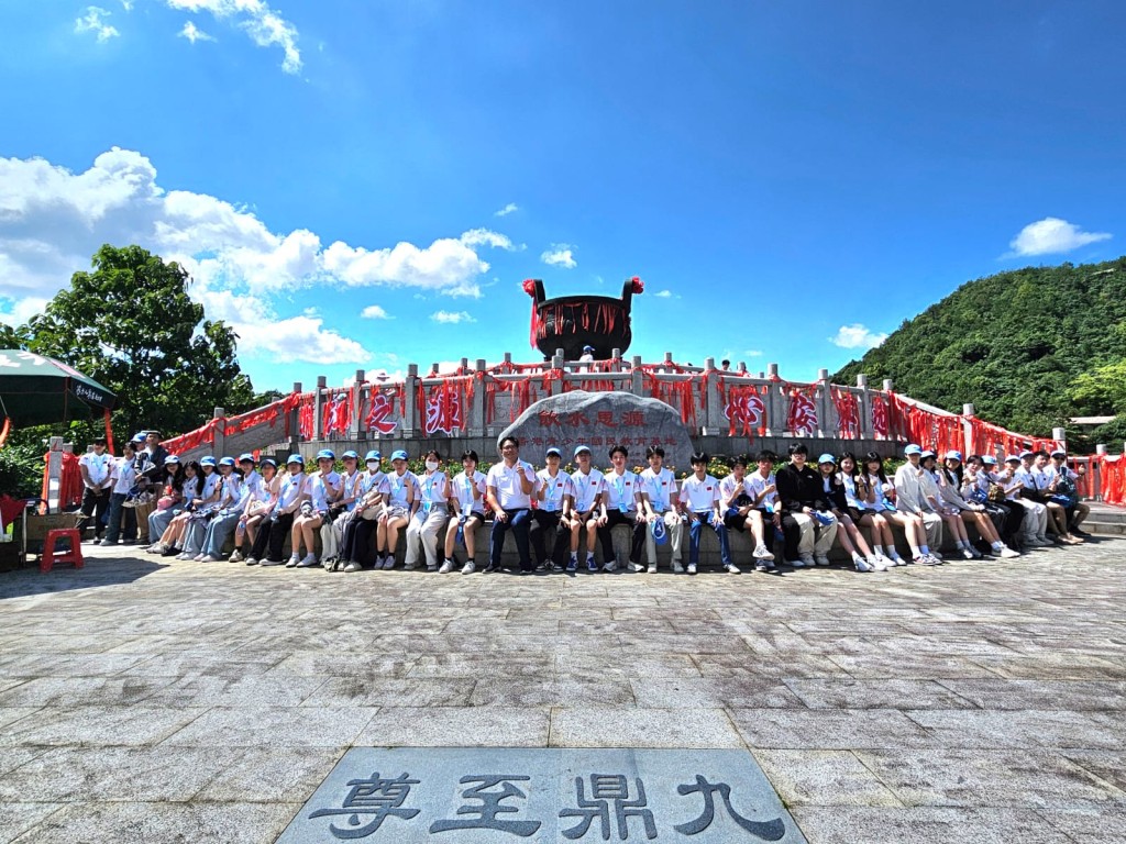 一行人今天( 26日 )展開第二日行程。民青局FB 一行人今天( 26日 )展開第二日行程。民青局FB
