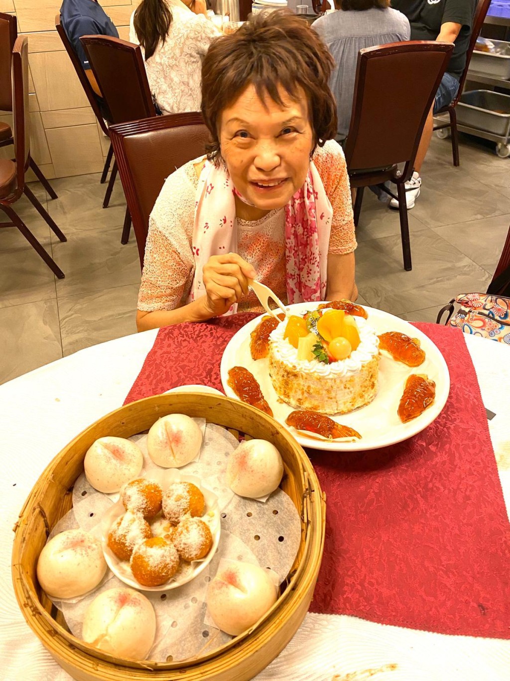 剛除去喉管的魚毛姐表示現時乜都想食！