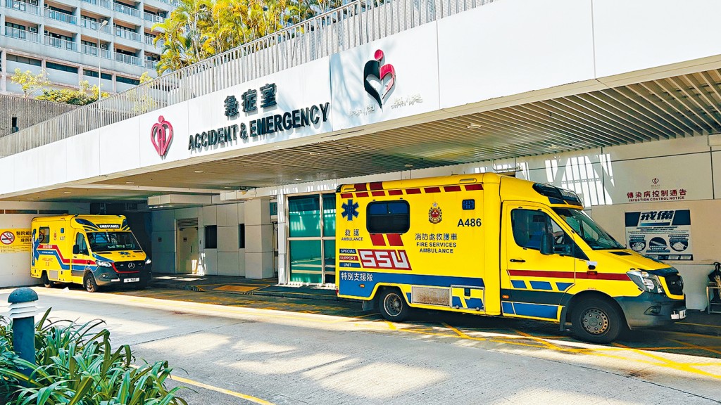 東區醫院一名76歲男病人被發現鼻胃喉錯誤置入肺部支氣管，成公院半年內第二宗同類事故。