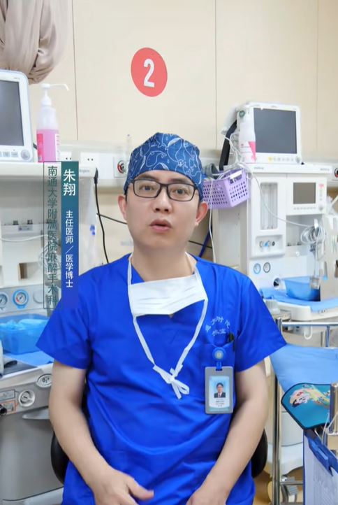 朱翔不斷拍攝短片分享醫生生活及醫學知識。
