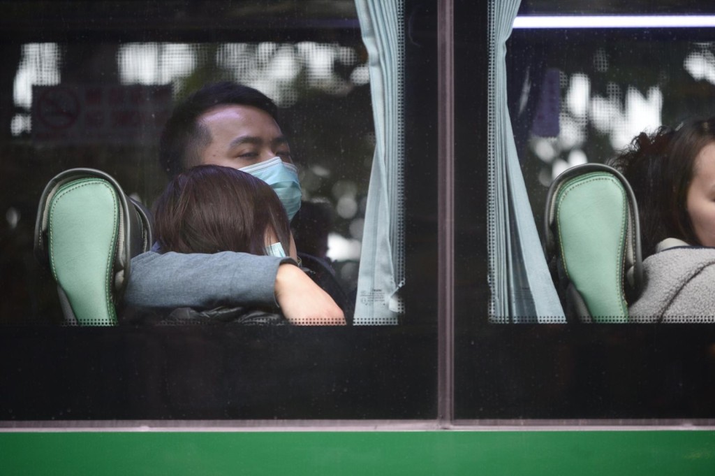 家屬痛哭。蘇正謙攝