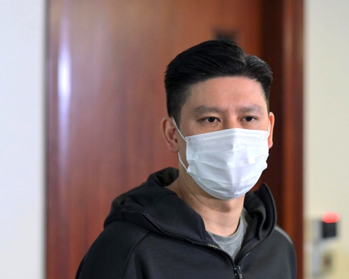 譚文豪促請政府盡快安排包機。
