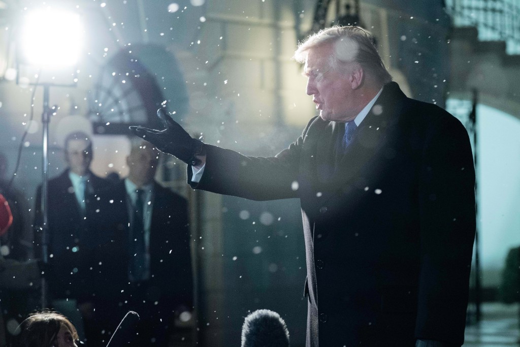 特朗普强调只看到前半段影片。美联社