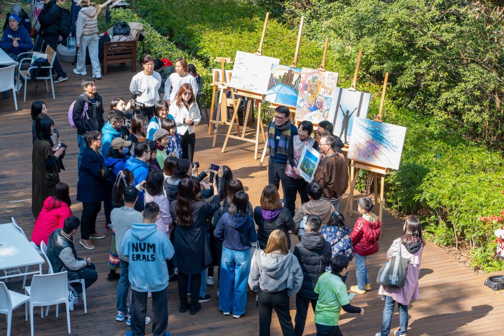 律政司官邸變身成為有聲有畫、有動有靜的多元藝術創作室。林定國fb