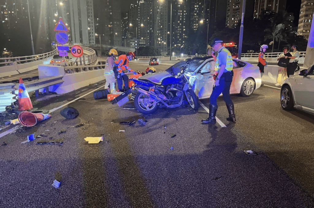 東區走廊發生5車相撞交通事故。網上圖片