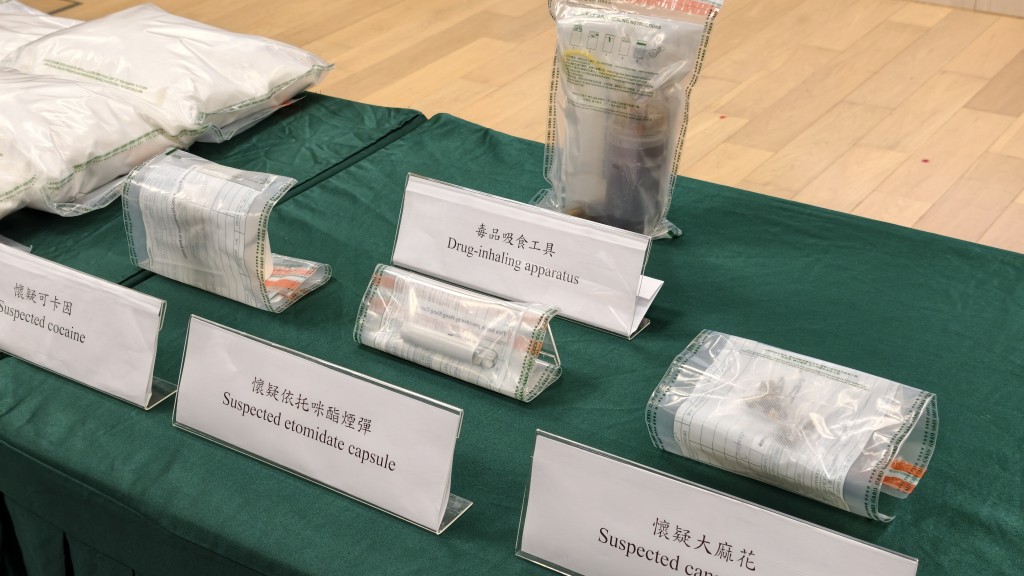 黃文威攝