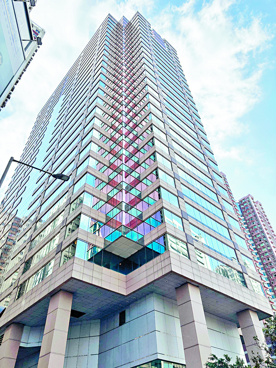 北角港運大廈3樓全層，以每呎10元放租。