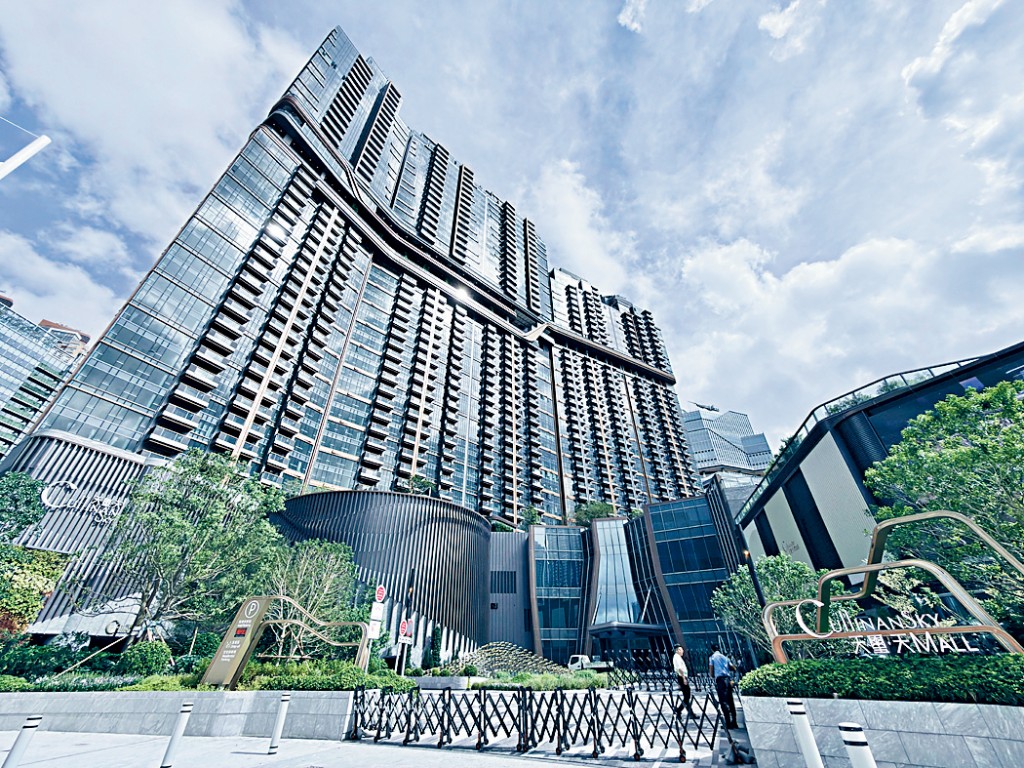 啟德天璽．天5座中層A1室，面積501方呎以3.3萬租出，呎租66元。