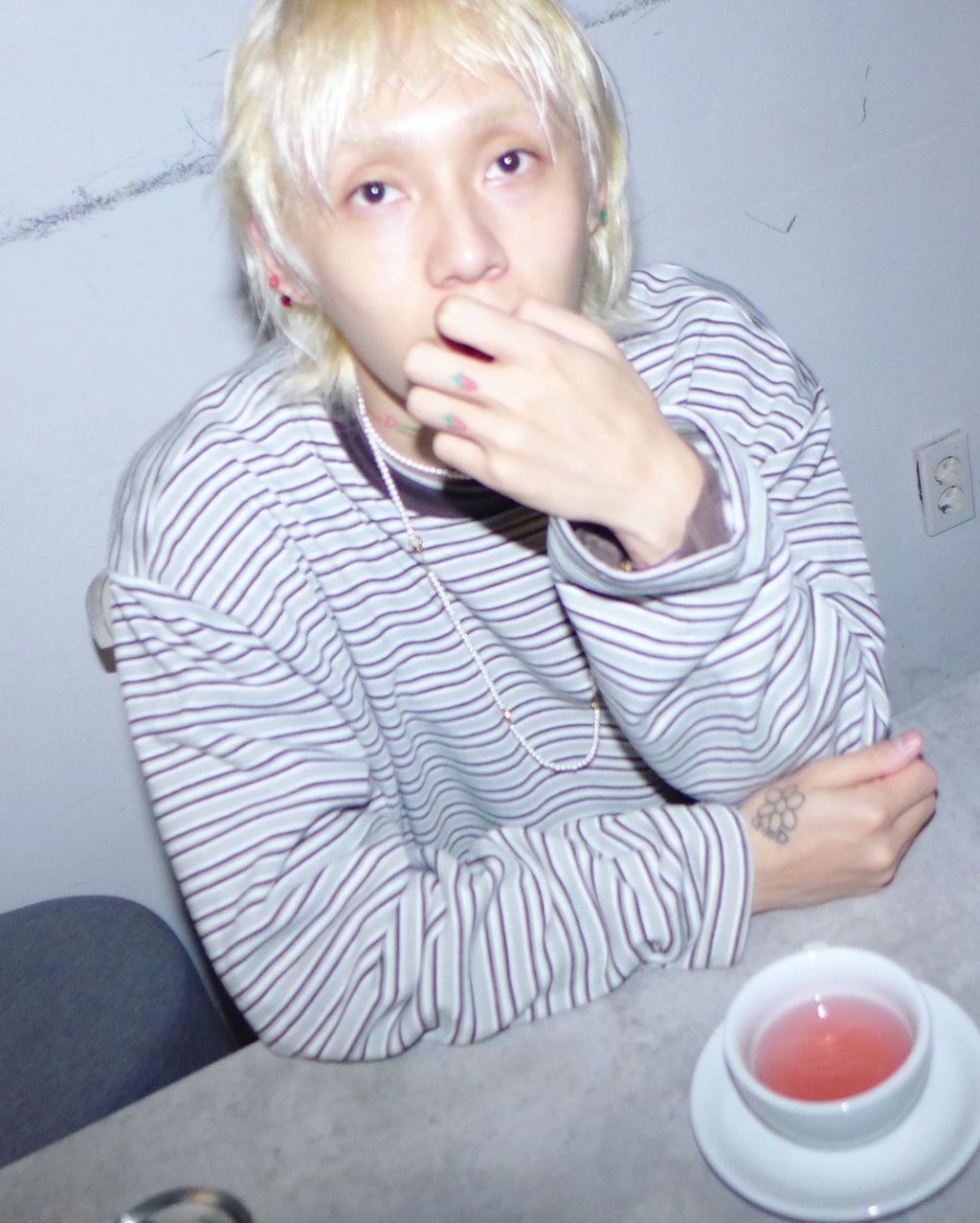 泫雅視角的男友DAWN。