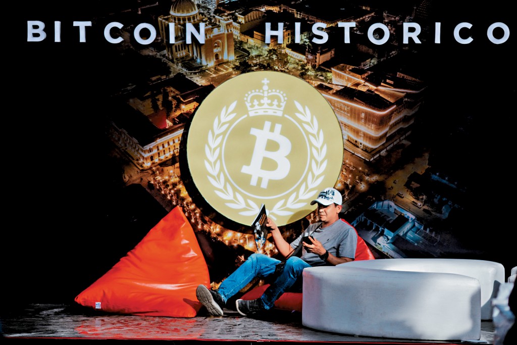 雖然比特幣近期已由低位反彈，但是不少投資者擔憂更大調整仍在後頭。