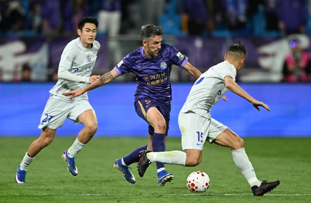 上海申花3:2反勝天津津門虎。新華社