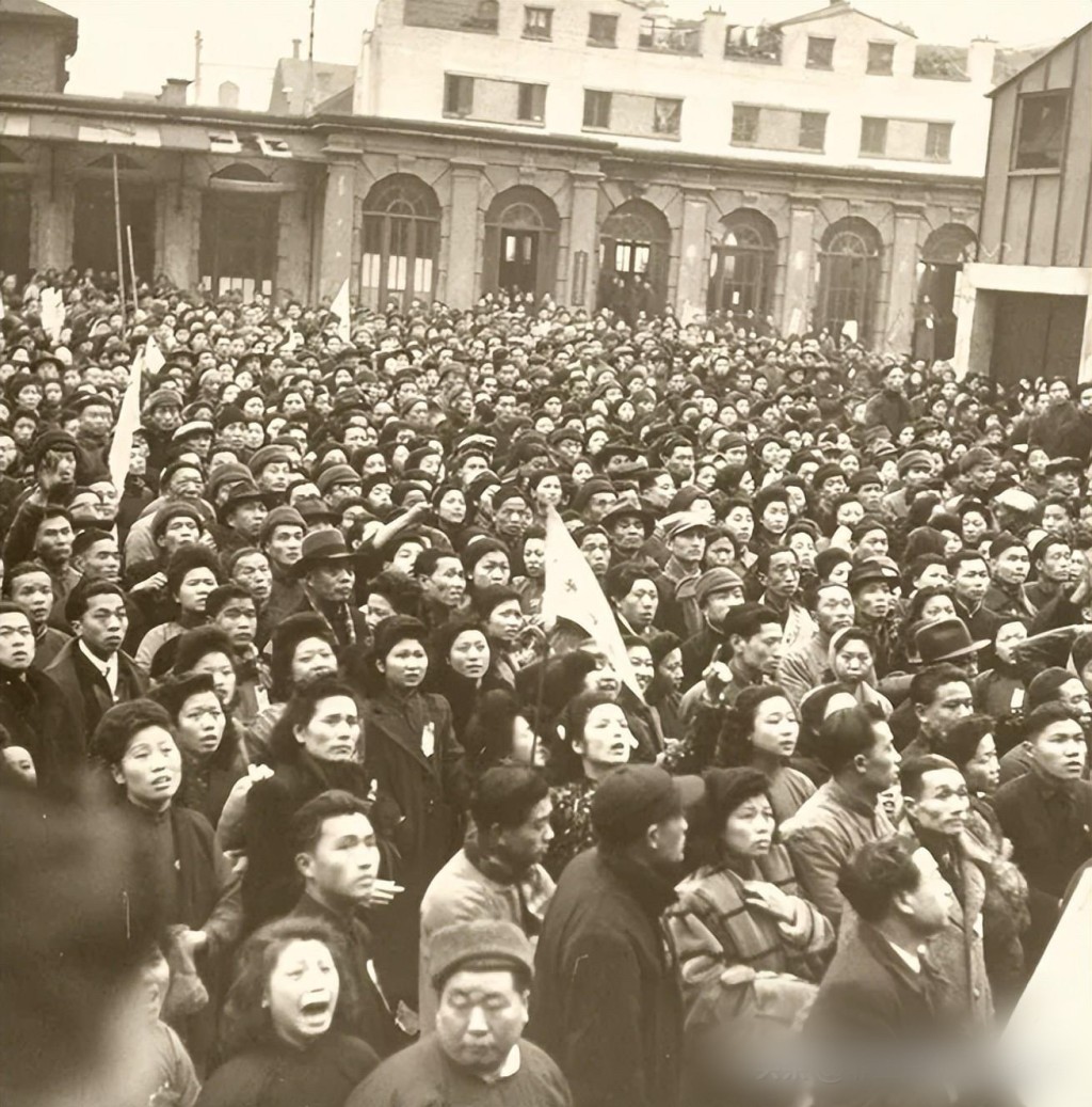 1947年，舞女請願抗議當局下令「禁舞」。