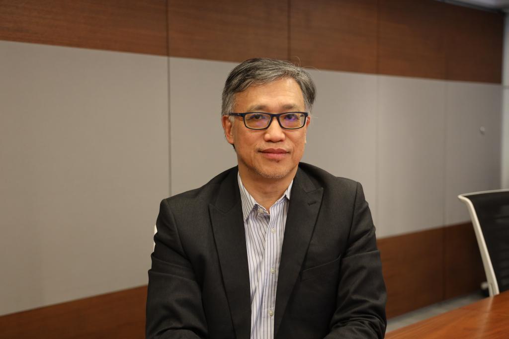 香港理工大學土木及環境工程學系教授鍾國輝指，培訓工程師需花費大量資源。