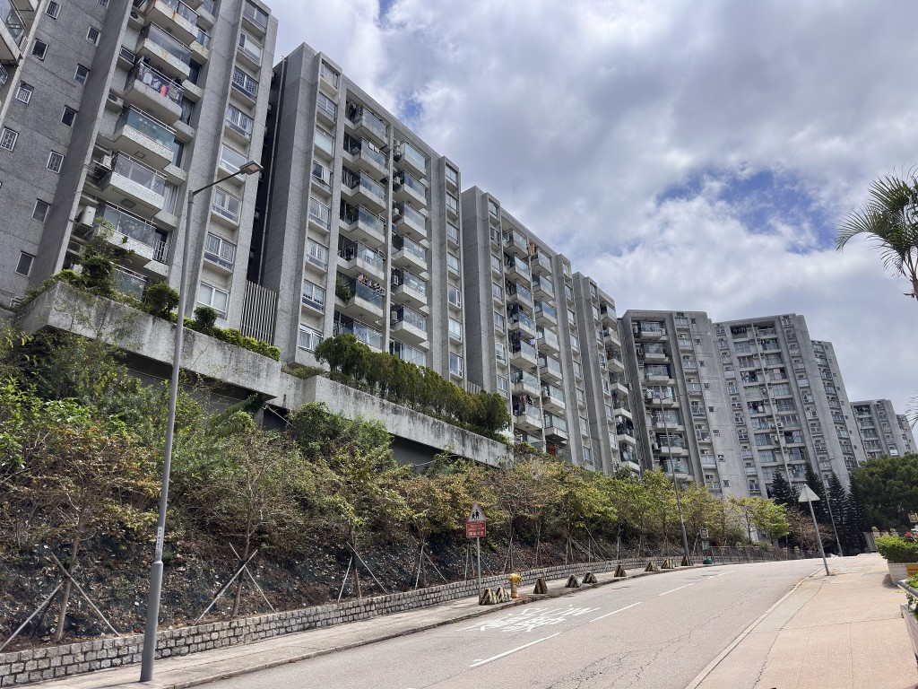 畢架山花園發生爆竊案。梁國峰攝 畢架山花園發生爆竊案。梁國峰攝