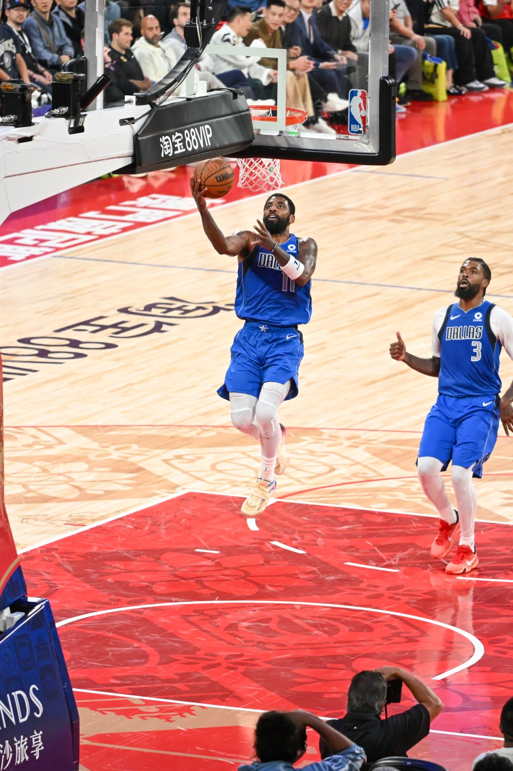 NBA中国赛独行侠vs火箭。魏国谦摄